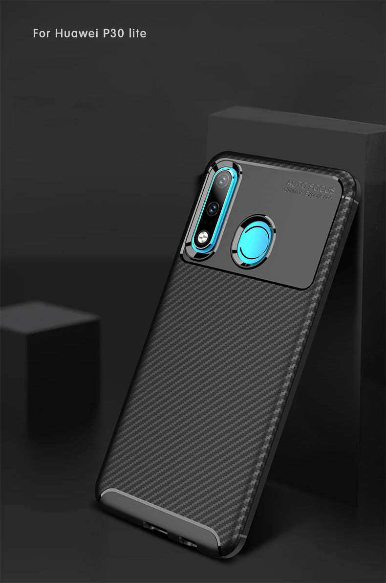 Plastový kryt s texturou karbonu pro Huawei P30 Lite - černý