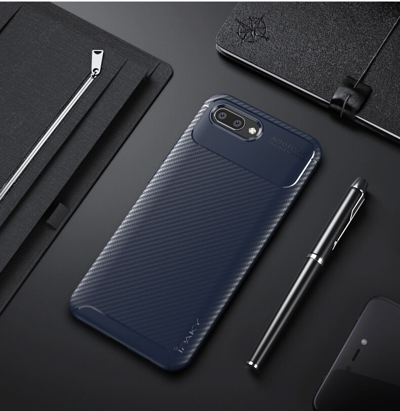 Ipaky plastový kryt s texturou karbonu pro Honor 10 - černý