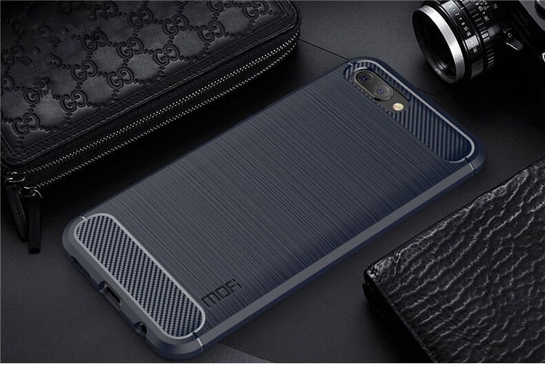 Mofi plastový kryt s broušenou texturou pro Honor 10 - černý
