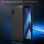 Plastový kryt s broušenou texturou pro Samsung Galaxy A7 (2018) - šedý