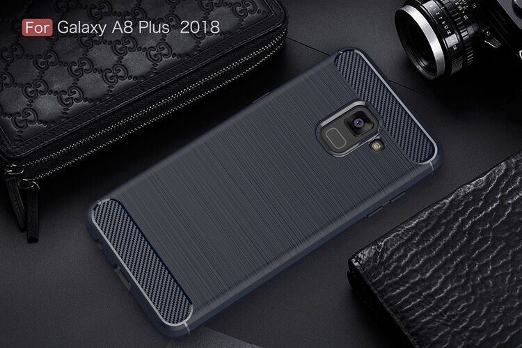 Plastový kryt s broušenou texturou pro Samsung Galaxy A8 Plus (2018) - černý