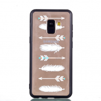 Plastový embosovaný kryt šípy pro Samsung Galaxy A8 (2018) - transparentní